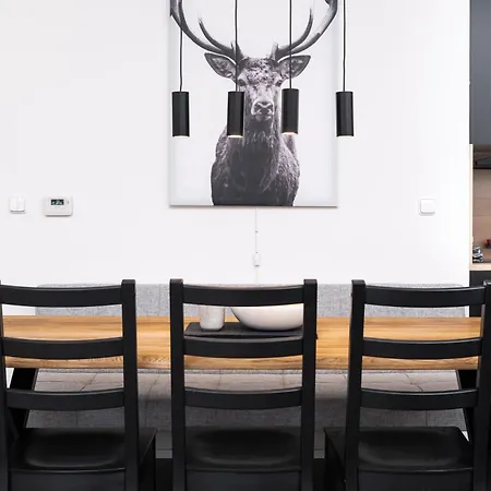 Cosy And Modern Labska Spindl *